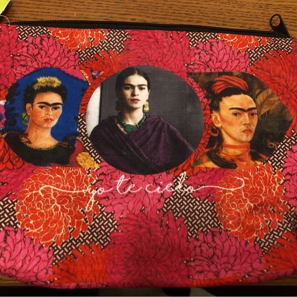 Frida Khalo Make up tote New “Yo Te Cielo” - Picture 2 of 5